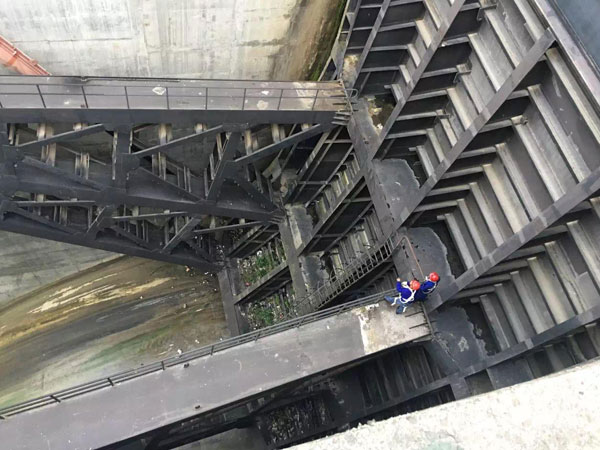 閘門(mén)水封更換、改造施工