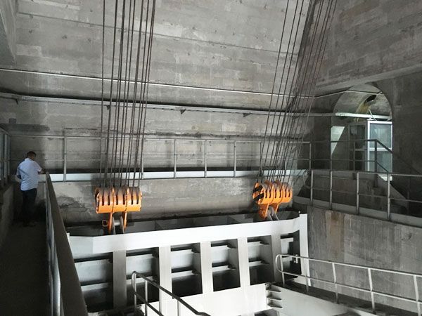 閘門水封更換、改造施工